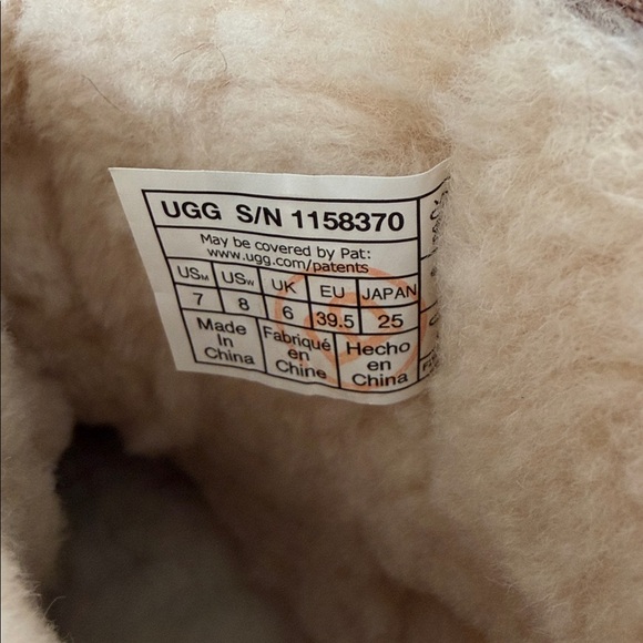 UGG mini pump molded boot - Picture 5 of 8